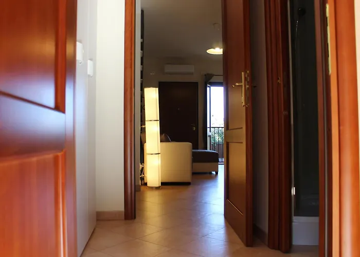 Ferienhaus Casa Indipendente Fronte Metro C